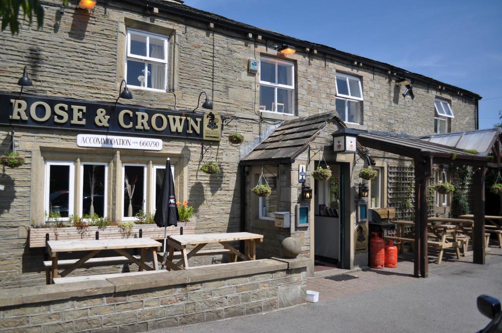 The Rose And Crown Hotel Huddersfield Kültér fotó