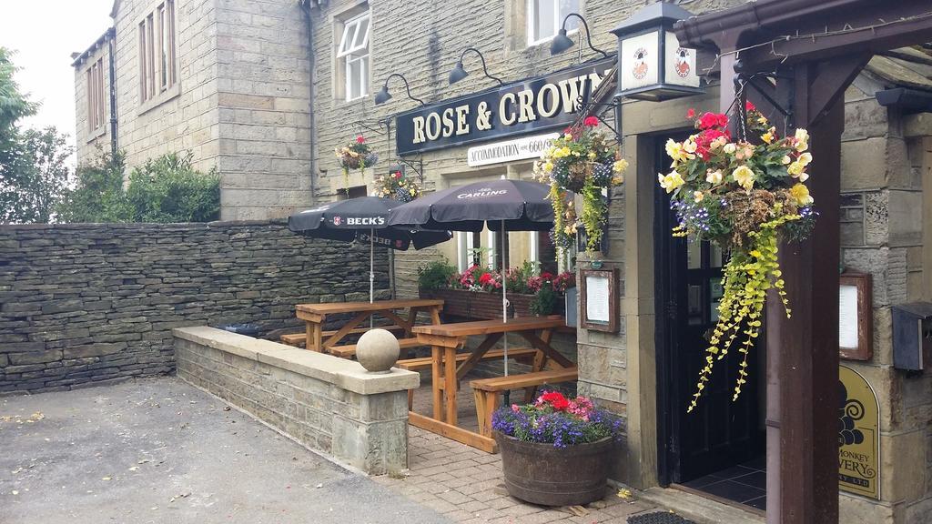 The Rose And Crown Hotel Huddersfield Kültér fotó